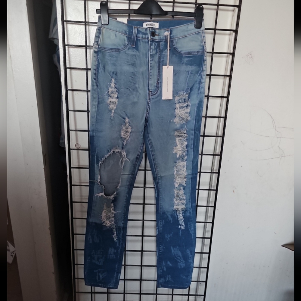 American Eagle Outfitters Light Blue Distressed Jeans